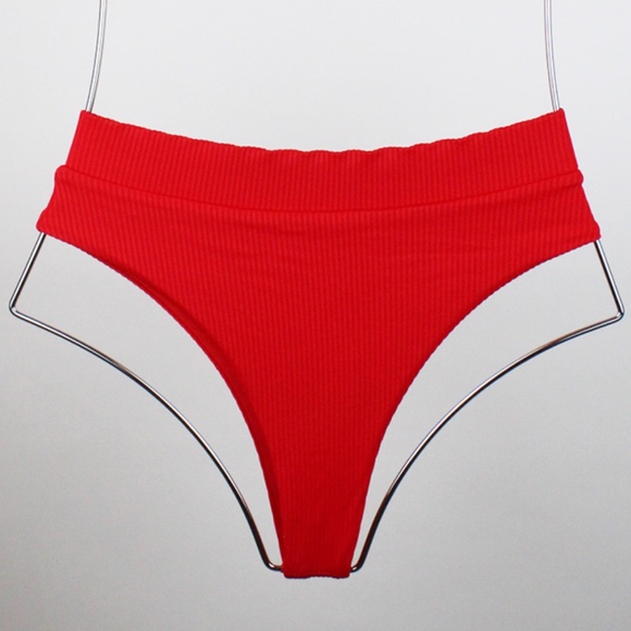 Red Bikini Set - Picture 3 of 5